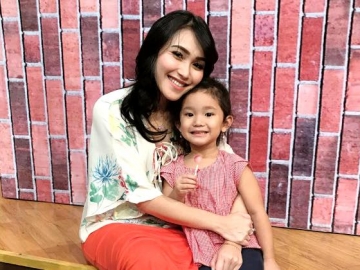 Didapuk Sebagai 'Penyanyi Terfavorit', Penampilan Ayu Ting Ting Tuai Cibiran