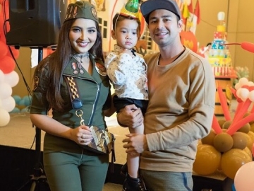 Pakai Baju Senada di Perayaan Ultah Arsya, Raffi Ahmad-Ayu Ting Ting Janjian?