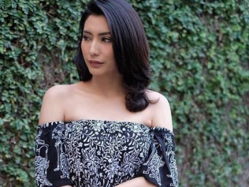 FOTO: Intip Dekorasi Rumah Baru Tyas Mirasih, Minimalis dengan Aksen Kayu yang Elegan