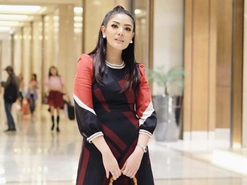 Disebut Cari Sensasi Gara-Gara Sering Pakai Baju Unik, Ini Tanggapan Mengejutkan Nindy