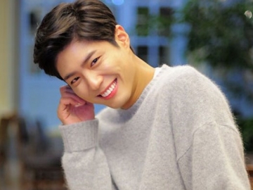 Lakukan Pemeriksaan Kesehatan, Park Bo Gum Bakal Berangkat Wamil? 