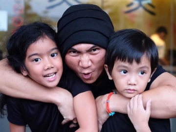 Jauh dari Kata Mewah, Begini Kondisi Warung Makan yang Dikunjungi Anji