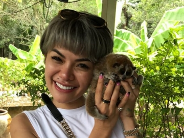 Didapuk Jadi Model Playboy Filipina, Nikita Mirzani Dibayar Milyaran?