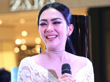 Syahrini Pakai Sepatu Harga Belasan Juta, Netter Heboh Lihat Bentuknya