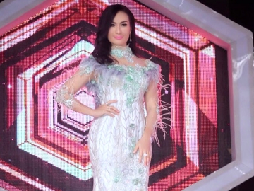 Ogah Diundang di Pernikahan Kahiyang-Bobby, Alasan Iis Dahlia Ini Bikin Netter Geram