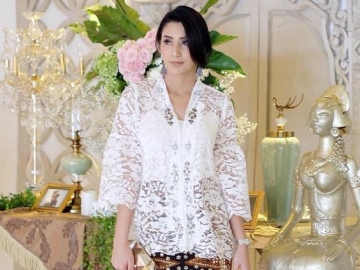 Dituding Tak Sedih Saat Kakaknya Meninggal, Tyas Mirasih Geram