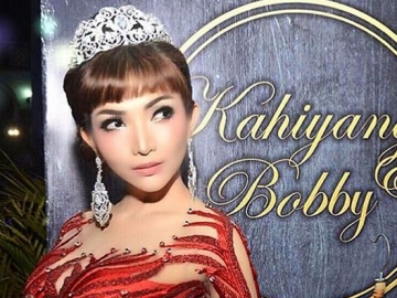 Sempat Dikabarkan Tak Boleh Masuk, Ternyata Ini Alasan Roro Fitria Nangis di Pernikahan Kahiyang