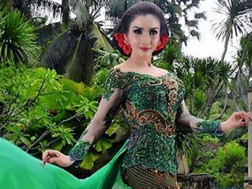 Tepis Rumor Segera Nikah, Roro Fitria Ungkap Calon Suaminya Harus dari Kalangan Bangsawan