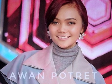 Beredar Kabar Rina Nose Buka Hijab Karena Pindah Agama, Ini Ramalan Mbah Mijan