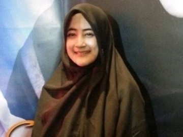 Heboh Kabar Pernikahan Umi Pipik, Keluarga Almarhum Uje Akui Tak Kaget