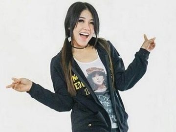 Dituding Sindir Fans Ayu Ting Ting Gara-Gara Ikan Mujaer, Via Vallen: Gak Boleh?