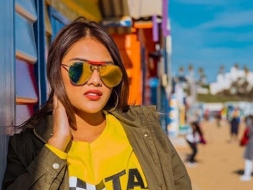 Tampil Maksimal dengan Gaun Seksi Ini, Aurel Hermansyah Malah Diprotes