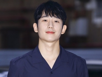 Sering Disebut Telat Debut Sebagai Aktor, Jung Hae In Beri Penjelasan Ini