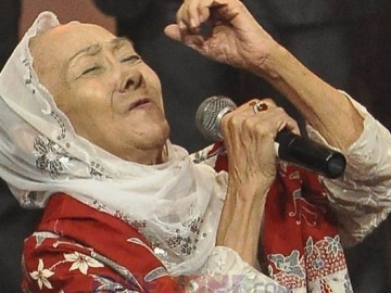 Laila Sari Meninggal Dunia, Berikut 7 Fakta Kehidupannya yang Jarang Disorot Media