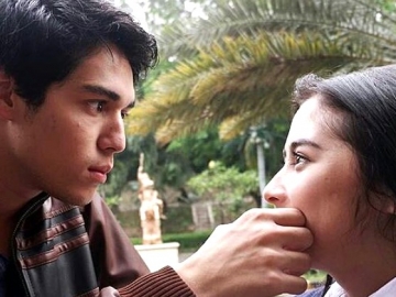 Kembali 'Tercyduk' Bareng Maxime Bouttier, Celana Prilly Ini Malah Bikin Netter Gagal Fokus