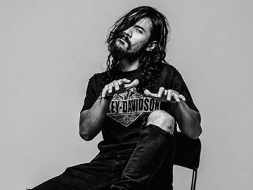 Gondrong dan Tumbuhkan Jenggot, Chico Jericho Kerap Disangka Ello