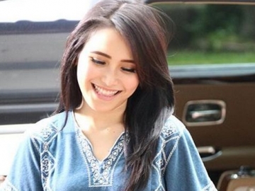 Ayu Ting Ting 'Caper' Diduga Tanggapi Soal Pelakor, Netter: Udah Move On ke Jennifer Dunn