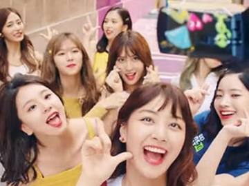 Twice Posting Foto Anjing Cute Ini di IG, Fans Heboh Sepatu