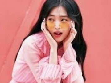 Tampil Seperti Ini, Sulli Banyak Dipuji Netter