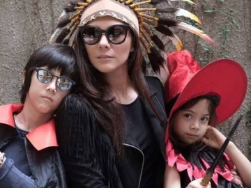 FOTO: Wulan Guritno Liburan Mewah  Bareng Anak, Naik Kapal Pesiar Keliling Asia Tenggara