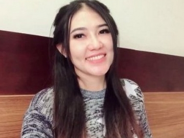 Via Vallen Potong Rambut Pendek, Fans Bingung