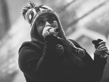 Akui Ingin Adopsi Anak Palestina, Ini Penyebab Melly Goeslaw Gagal