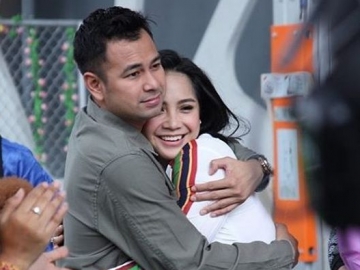 Makin 'Lengket' dengan Ayu Ting Ting, Keluarga Raffi-Nagita Diramalkan Akan Tertimpa Prahara