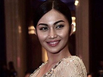 Pipi Tiba-Tiba Berubah Tirus, Ariel Tatum Tak Dikenali