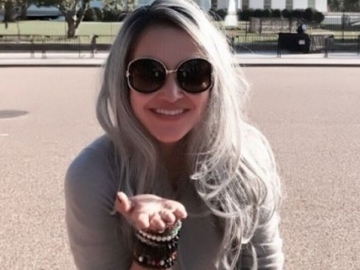 Jarang Muncul di TV, Ternyata Bisnis Inilah Sumber Kekayaan Cynthiara Alona