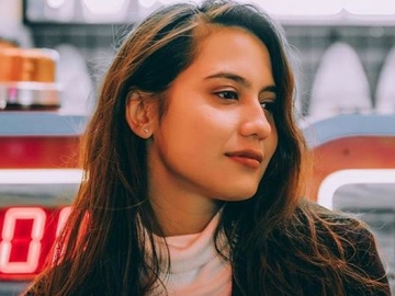 Unggah Foto-Foto Ini Setelah Keenan Nikah, Pevita Pearce Ditodong Segera 'Nyusul'