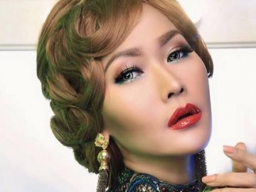 Unggah Video Tutorial Make Up, Tembok Rumah Inul Daratista Bikin Gagal Fokus