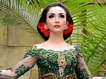  Roro Fitria Panen Ulat Nyi Roro Kidul, Warganet Dibuat Geli dengan Suara Hitungannya