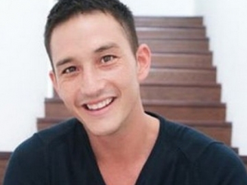 Beredar Video 'Panas' Mike Lewis Bersama Wanita di Hotel, Netter Syok Berat