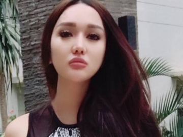 Santer Dikabarkan Transgender, Ini Lho Sederet Potret Cantik nan Seksi Lucinta Luna