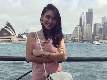 Kerap Disindir Tak Punya Geng, Ayu Ting Ting Pamer 'Squad' di Australia