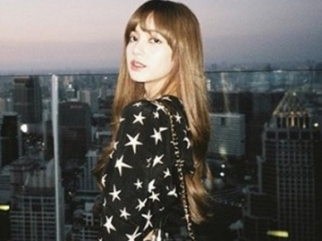 Selfie di Bangkok, Lisa Ditagih Fans Comeback Black Pink 