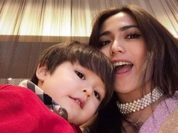 Jessica Iskandar Ulang Tahun, Lucunya El Barack Belikan Kado Mahal