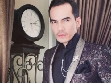 Beri Komentar Terkait Pernikahan di Akun Kerabatnya, Atalarik Syah Disebut Curhat