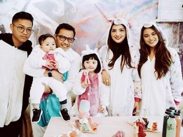 Aurel dan Azriel Tiba-Tiba Unggah Foto Masa Kecil, Netter Dibuat Terharu