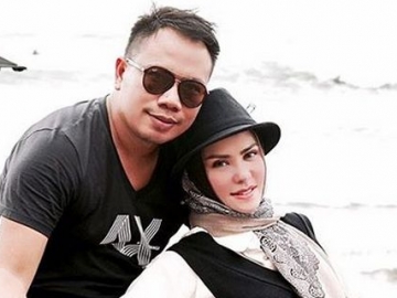 Dekorasi Pernikahan Sampai 25 Truk, Vicky Prasetyo Juga Gunakan Helikopter dan Kapal Pesiar