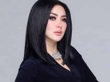 Harga Gantungan Tas Milik Syahrini Rp 5 Jutaan, Netter Syok Berat