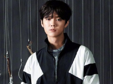 Luhan & Guan Xiotong Kepergok Kunjungi Butik Gaun Pernikahan, Beneran Bakal Nikah?