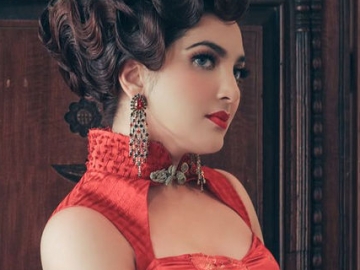 FOTO: Bak Wanita Tionghoa, Ashanty Tampil Beda dalam Pemotretan 'Lady In Red' Sambut Imlek