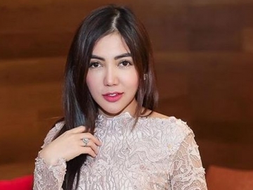 Pakai Kostum Suster, Geng Arisan Bella Shofie Malah Tuai Cibiran