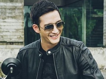 Jadi Driver Ojek Online, Mike Lewis Buat Fans 'Ngebet' Jadi Penumpang