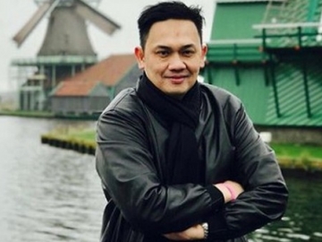 Diduga Balas Sindiran Hotman Paris, Farhat Abbas: Dasar Kampung