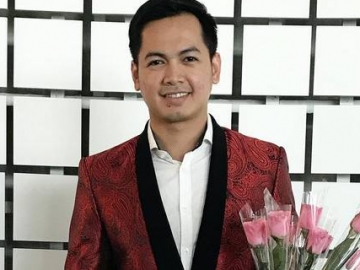 Tiba-Tiba Unggah Foto Bareng Mantan Istri, Ada Apa dengan Tommy Kurniawan?