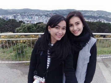 Adik Ayu Ting Ting Pamer Foto Begini Bareng Pacar, Netter: Hati-Hati Hamil