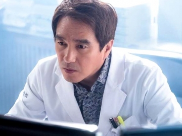 Staf Produksi 'Cross' Ungkap Alasan Tak Bisa Segera Hapus Karakter Jo Jae Hyun