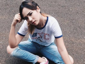 Pacarnya Dibilang Jelek oleh Netter, Pamela Bowie Langsung Unggah Foto Mesra